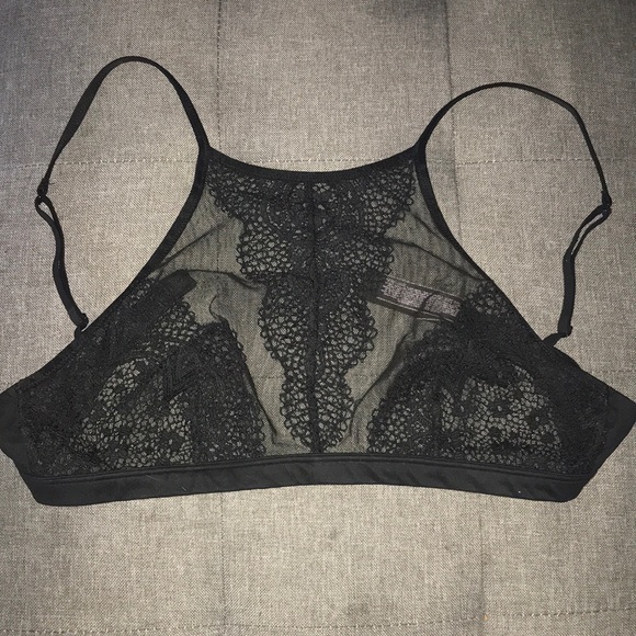 Victoria’s Secret bralette - Picture 1 of 3
